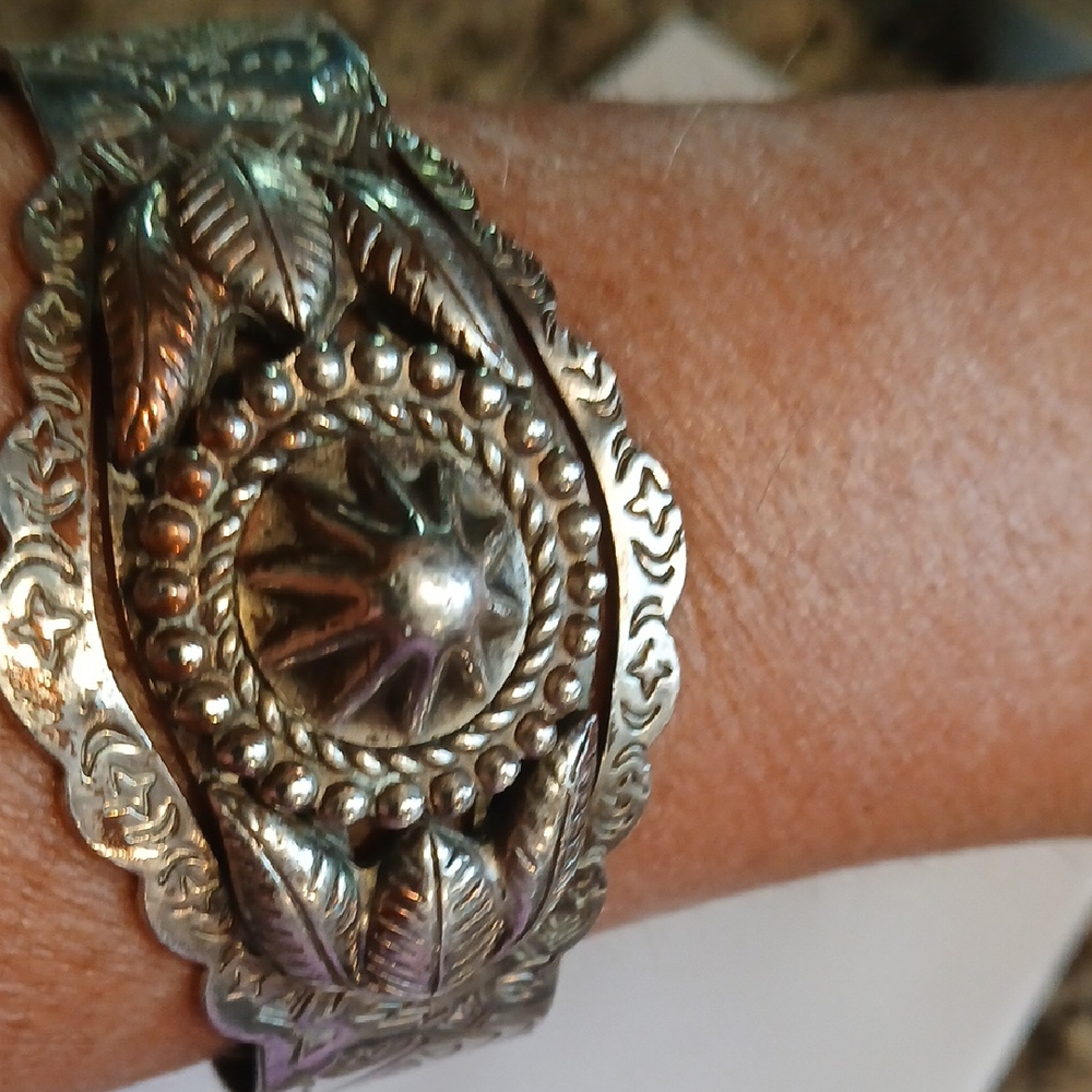 Vintage Silver Western Native Cuff Bracelet